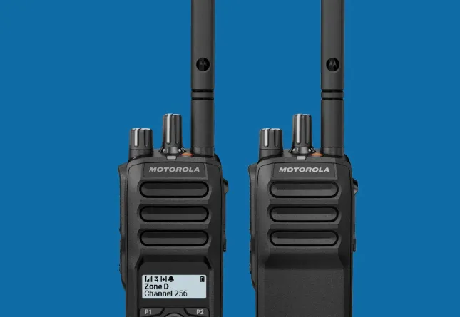 Mototrbo R5 with and without display